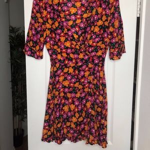 Pink/Orange/Black floral Short-Sleeved Zara Dress